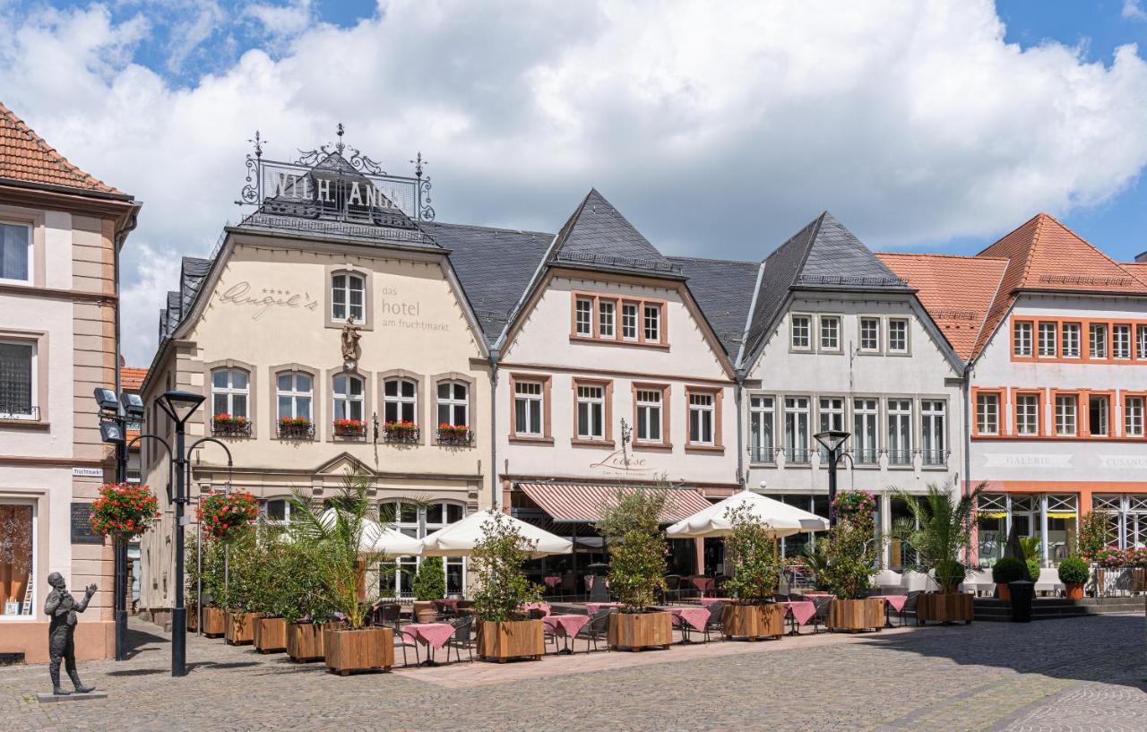 Angel'S - Das Hotel Am Fruchtmarkt Sankt Wendel Esterno foto